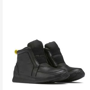 Womens Out N About Plus Mid Boot